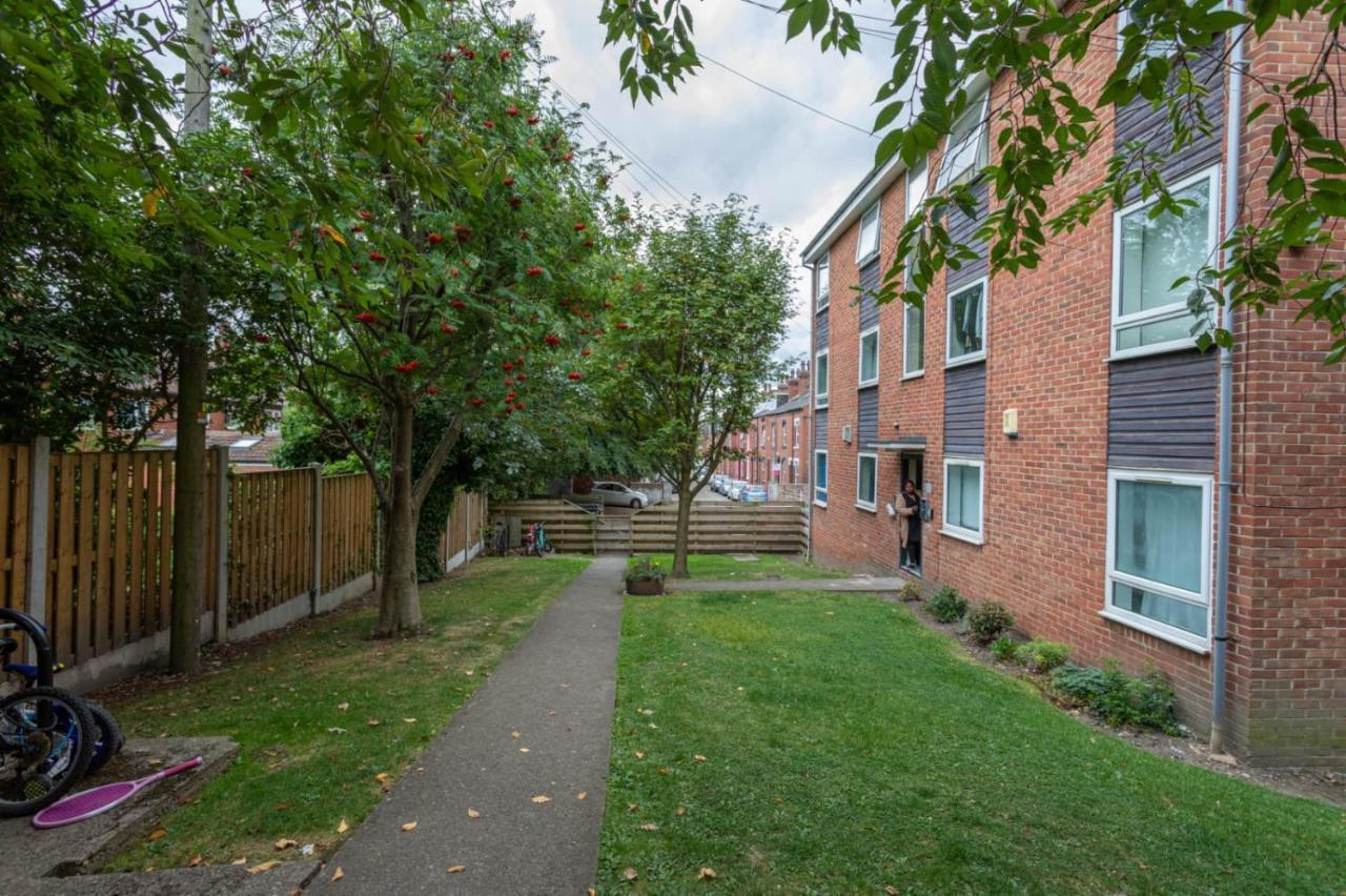 Hanifa Place Leeds  Ngoại thất bức ảnh